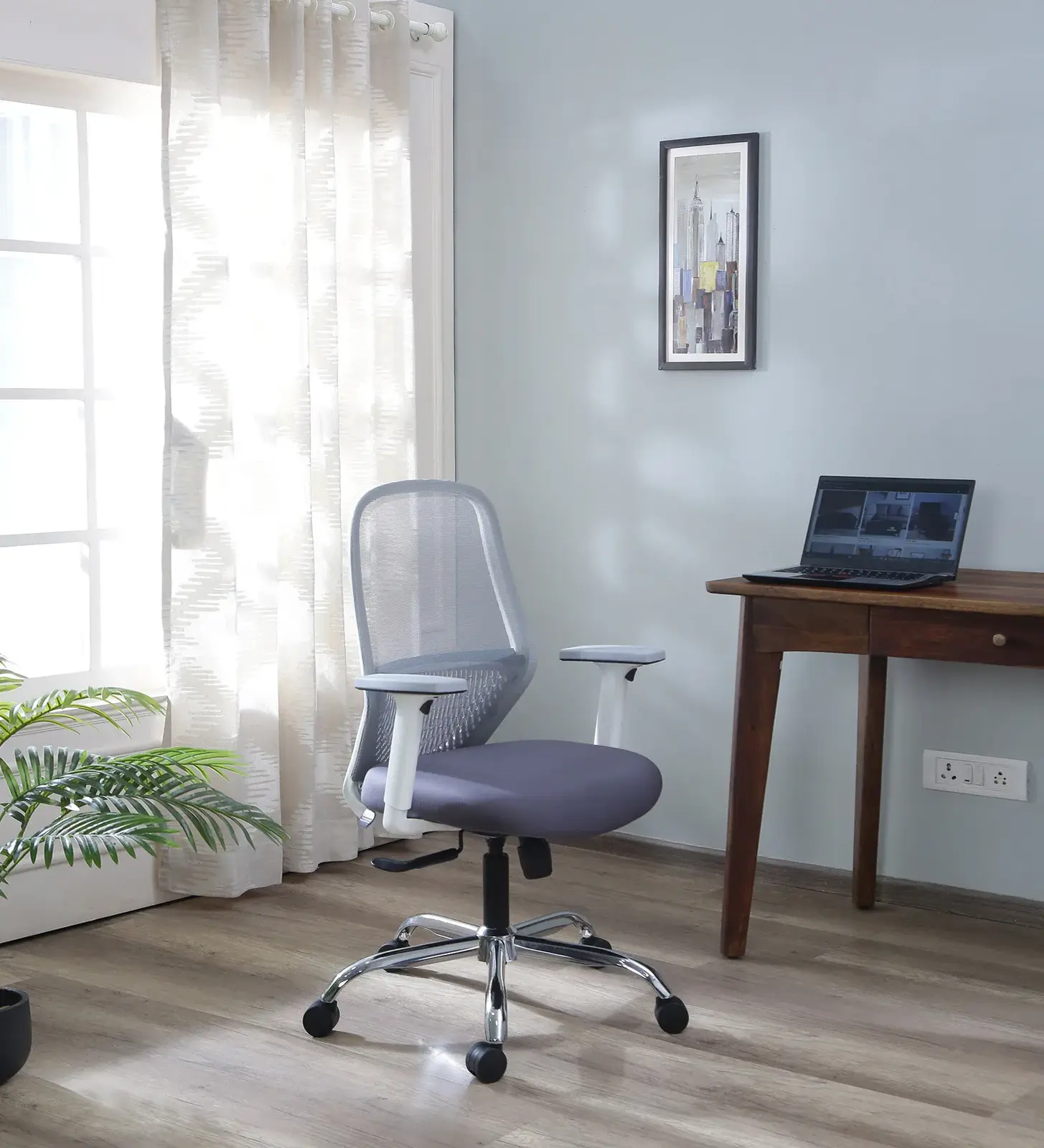 Polar Office Chair - Ergonomic Office Chair